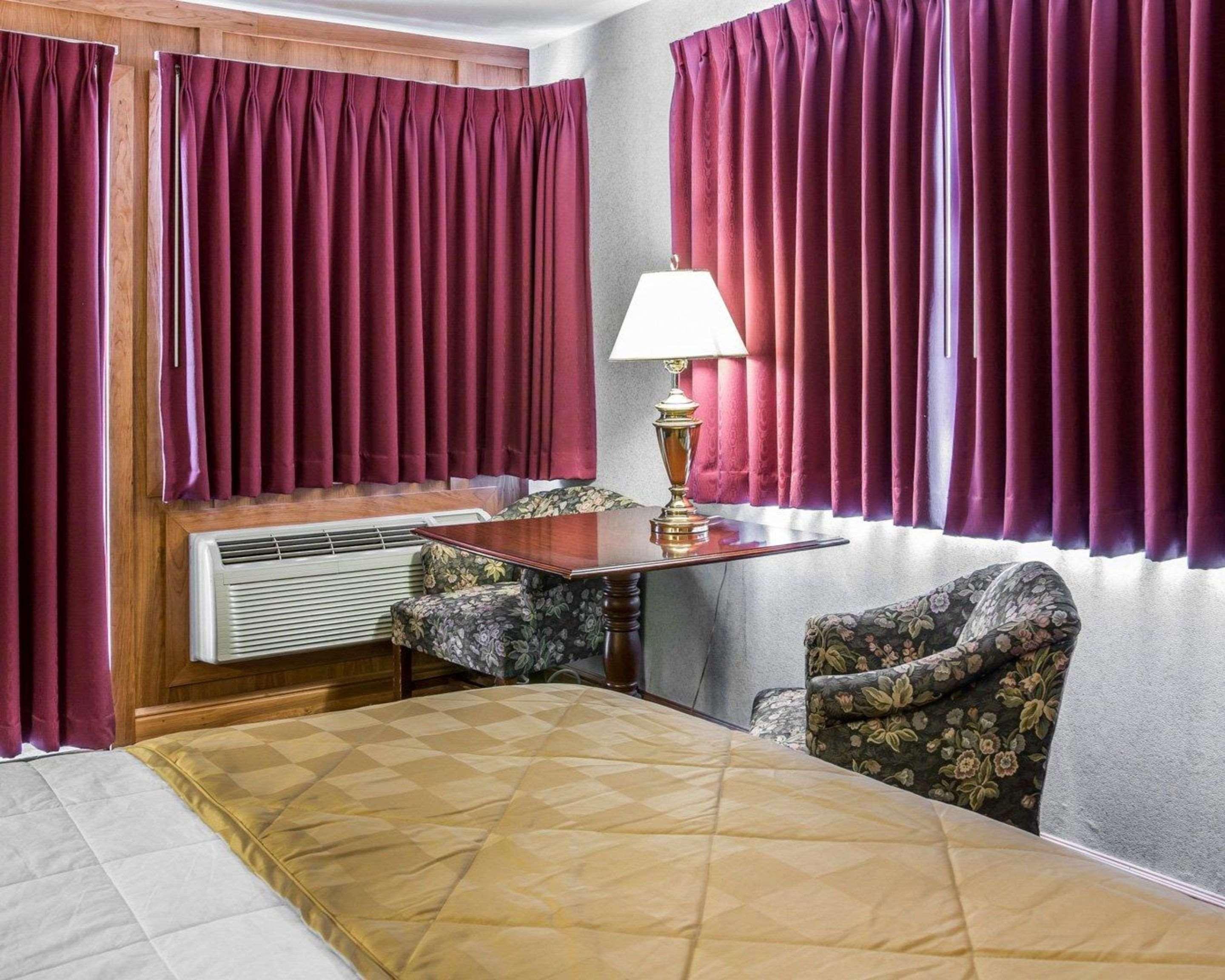 Clarion Hotel Beachfront Маккино Сити Экстерьер фото