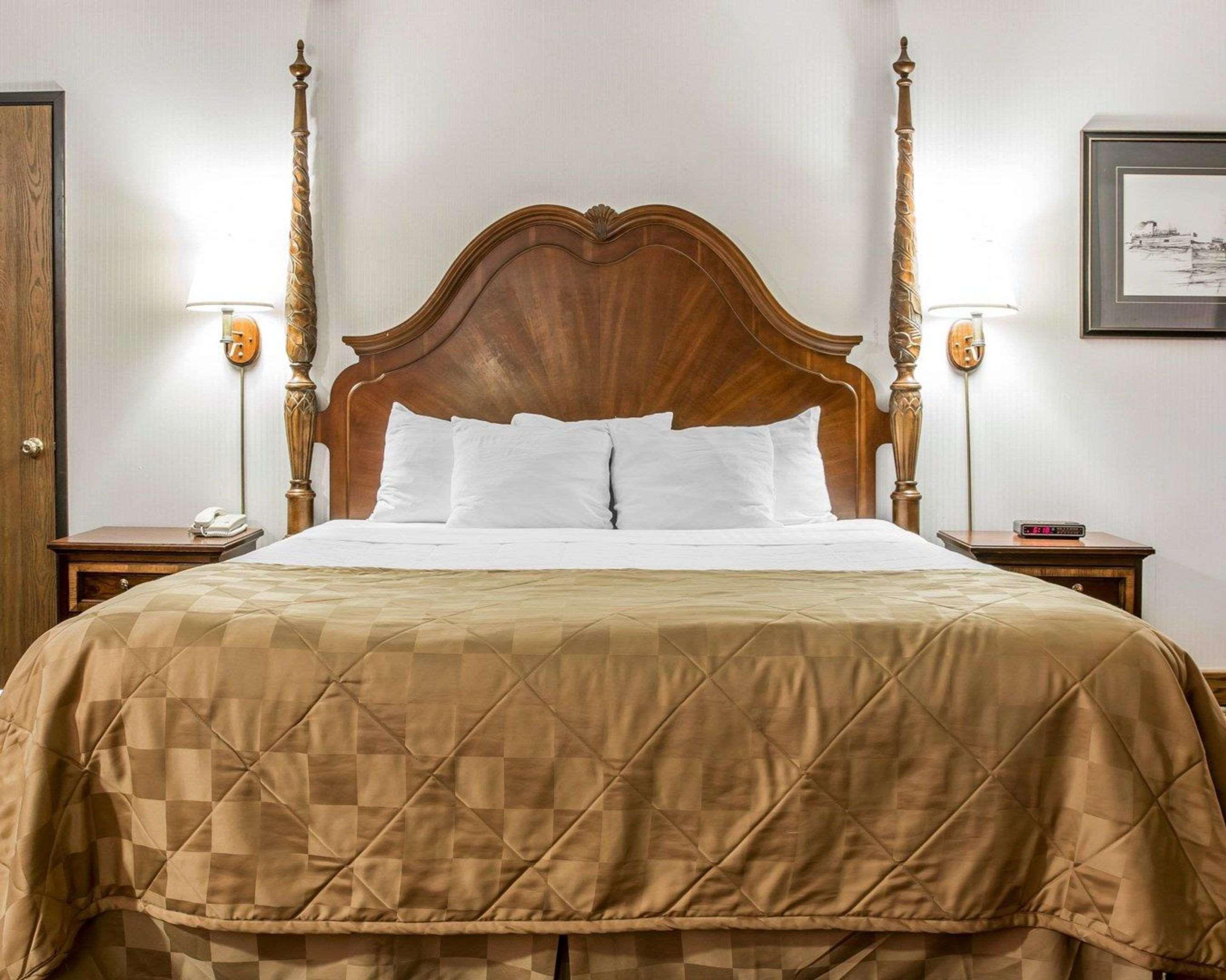 Clarion Hotel Beachfront Маккино Сити Экстерьер фото