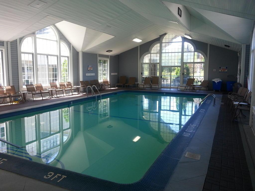 Clarion Hotel Beachfront Маккино Сити Экстерьер фото