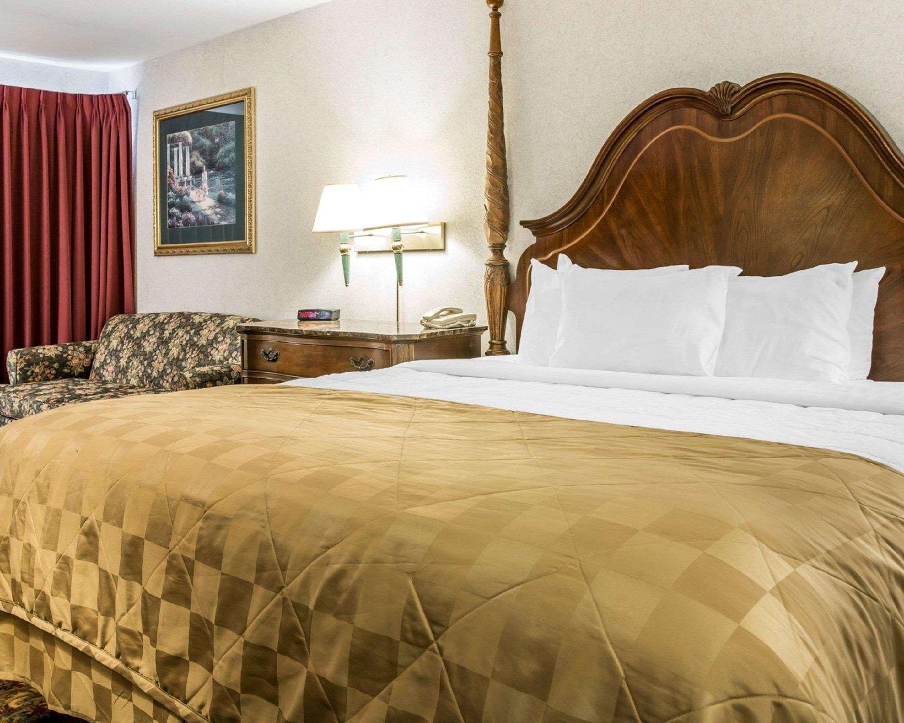 Clarion Hotel Beachfront Маккино Сити Экстерьер фото
