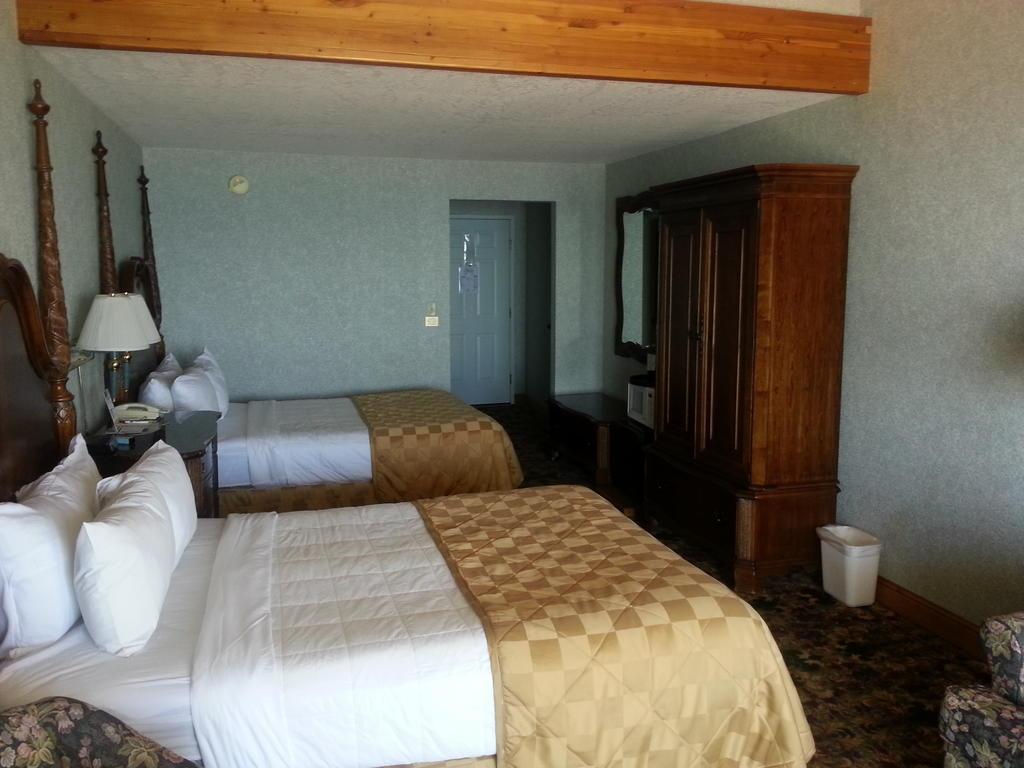 Clarion Hotel Beachfront Маккино Сити Экстерьер фото