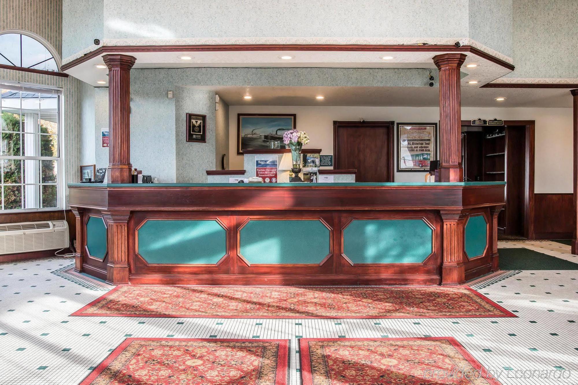 Clarion Hotel Beachfront Маккино Сити Экстерьер фото