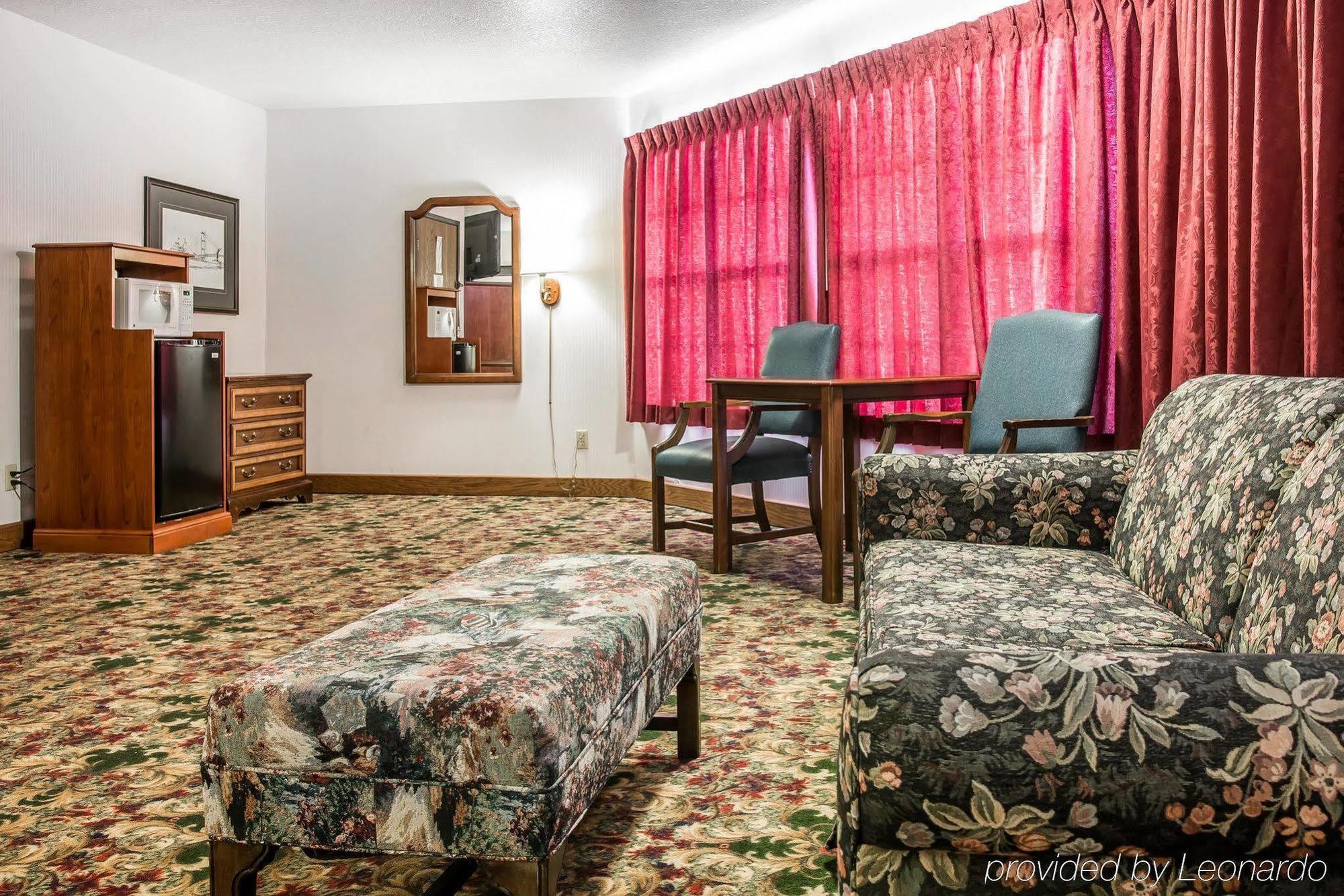 Clarion Hotel Beachfront Маккино Сити Экстерьер фото