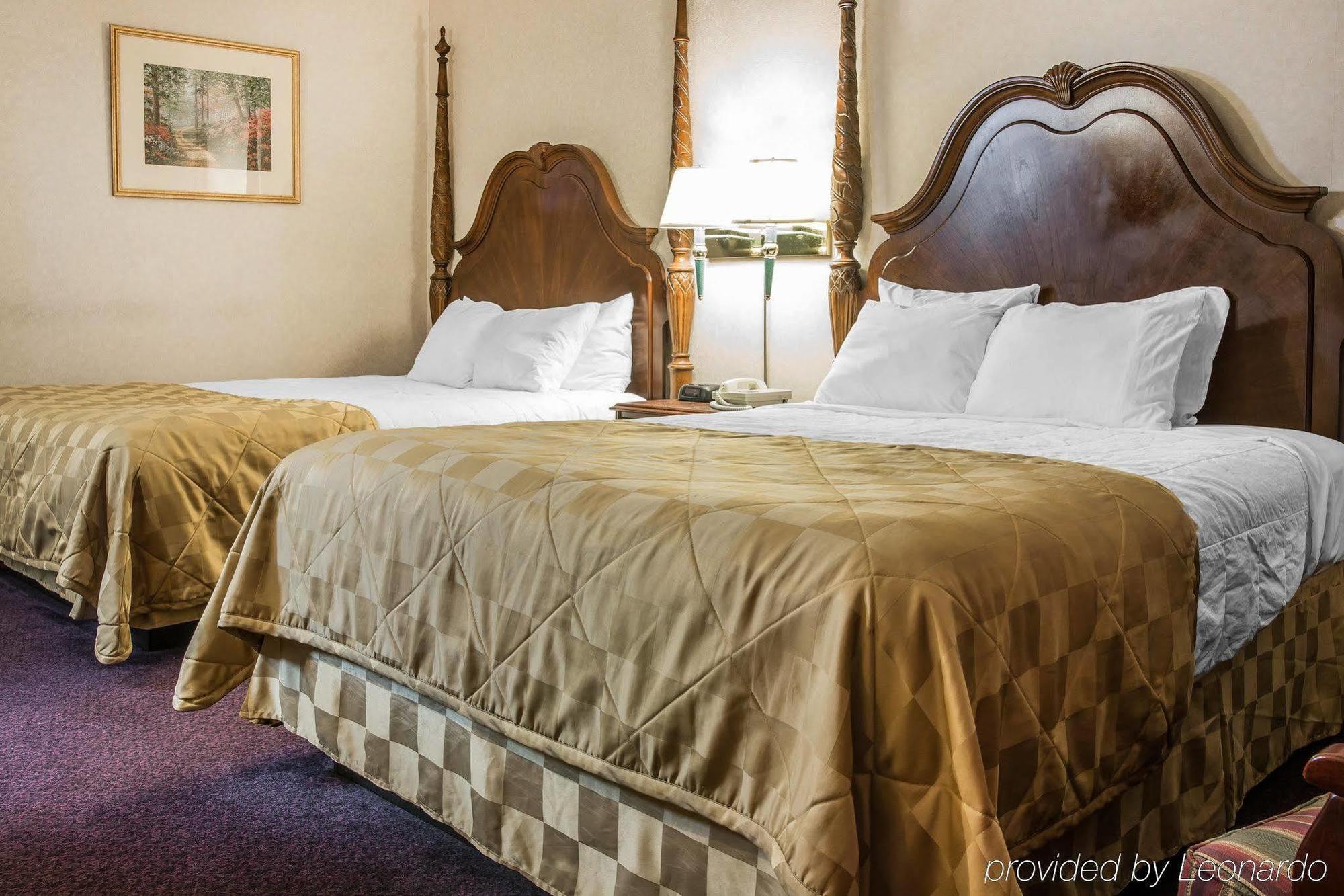 Clarion Hotel Beachfront Маккино Сити Экстерьер фото