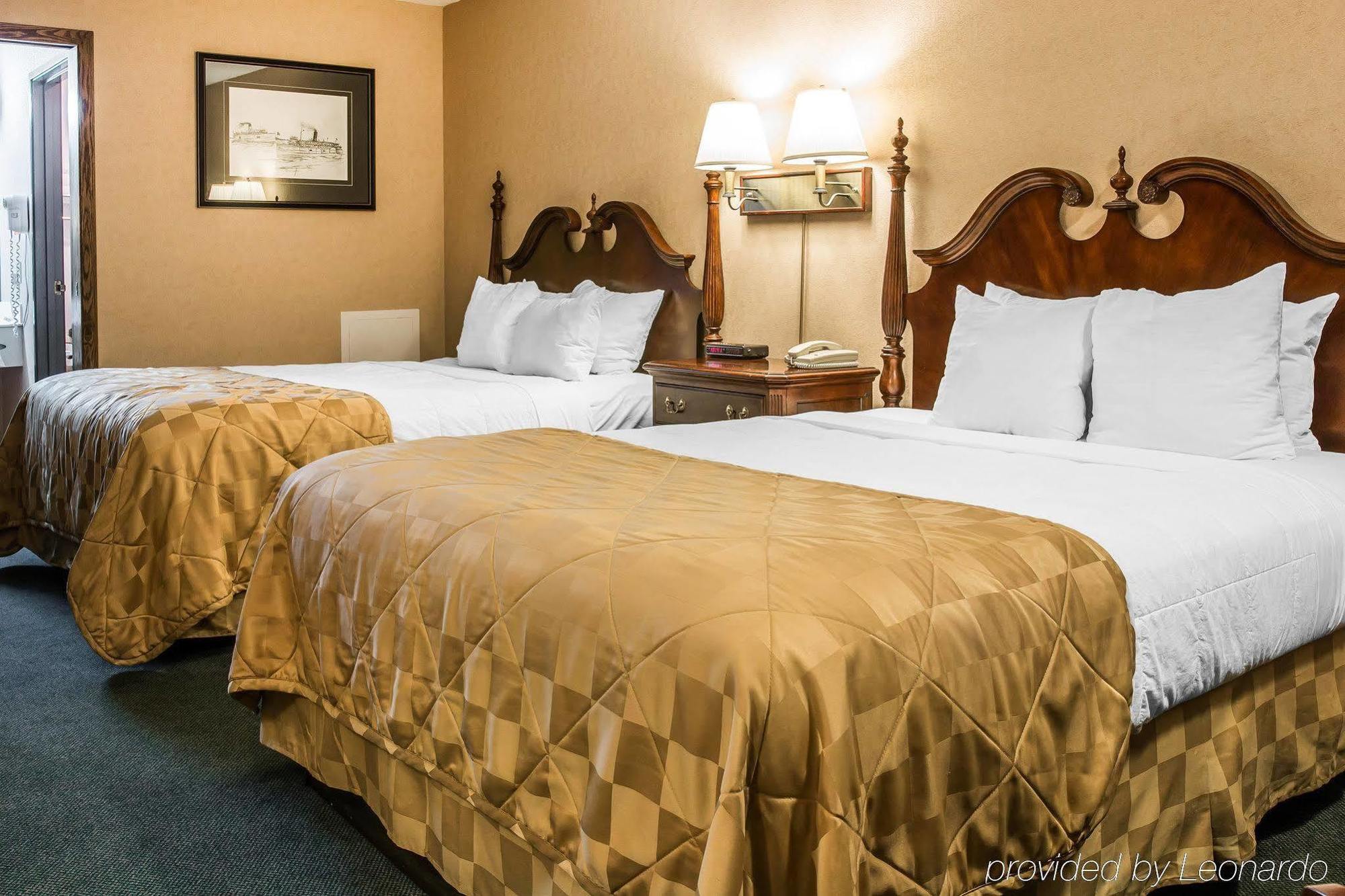 Clarion Hotel Beachfront Маккино Сити Экстерьер фото